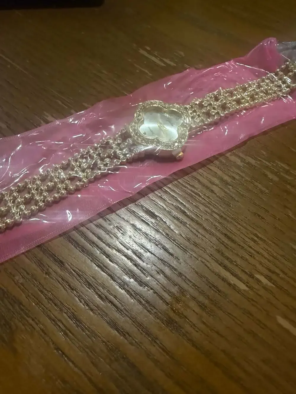 Four Leaf Clover Motif Gold-Tone Rhinestone Bracelet Quartz Watch